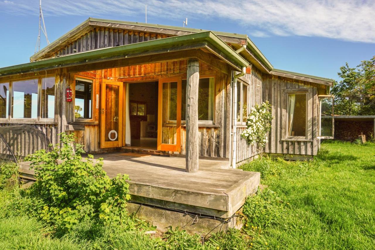 The Barn & Camp Hostel Marahau